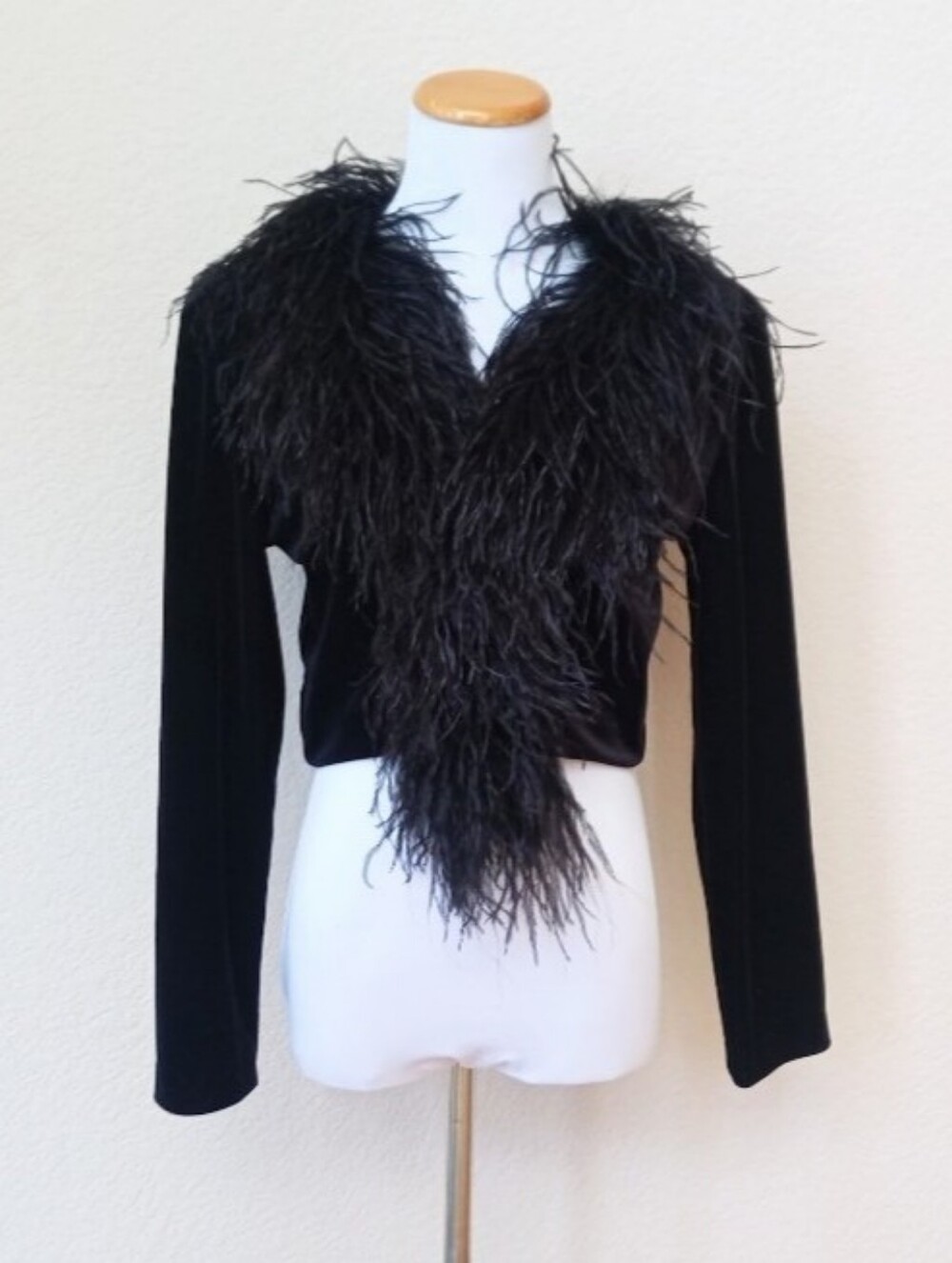 Patra vintage elegant black velvet and ostrich feather cardigan top